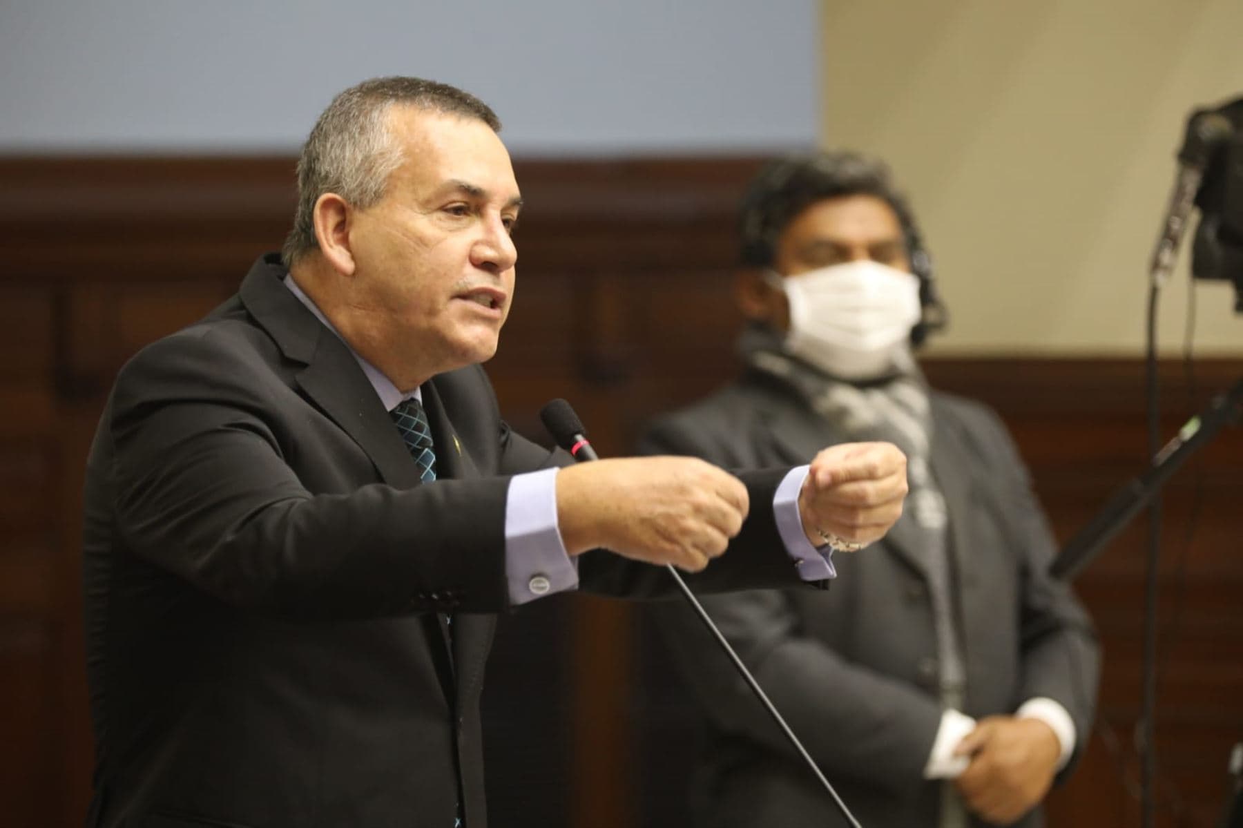 Podemos Perú pidió a Daniel Urresti participar en elecciones internas