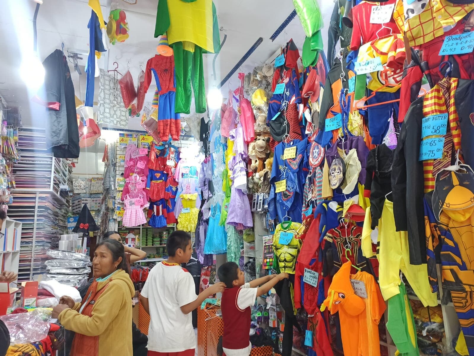 Artículos para Halloween con gran demanda en Arequipa