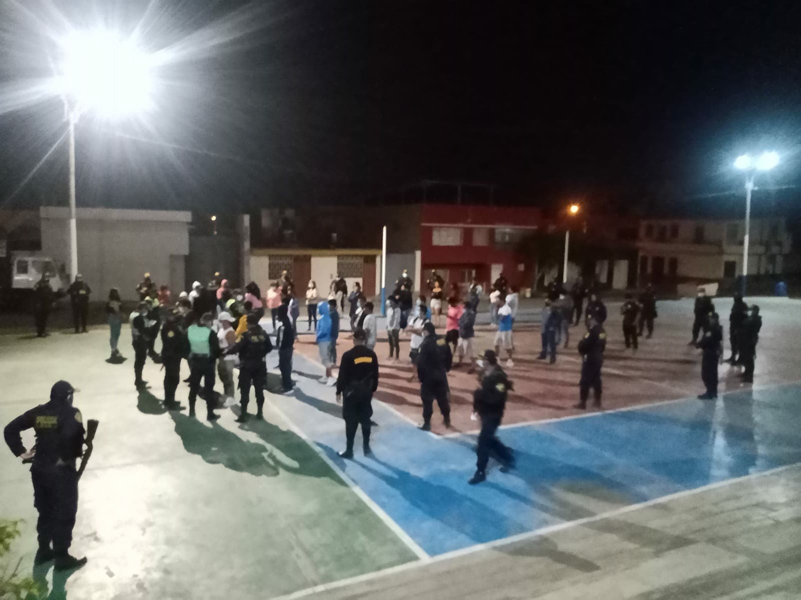 Intervienen a 41 personas en bares de Chala