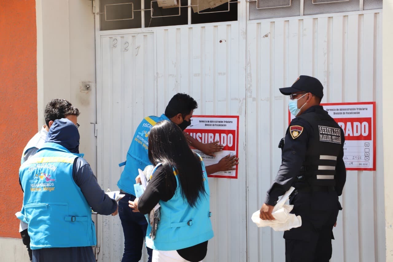 Clausuran almacén clandestino en Mariano Melgar