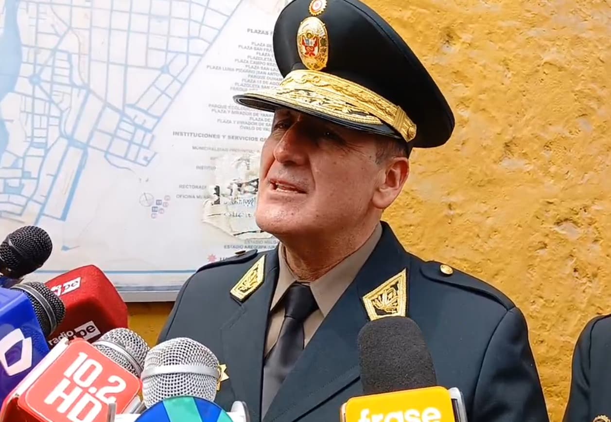 Policías involucrados en violación siguen laborando en sus puestos