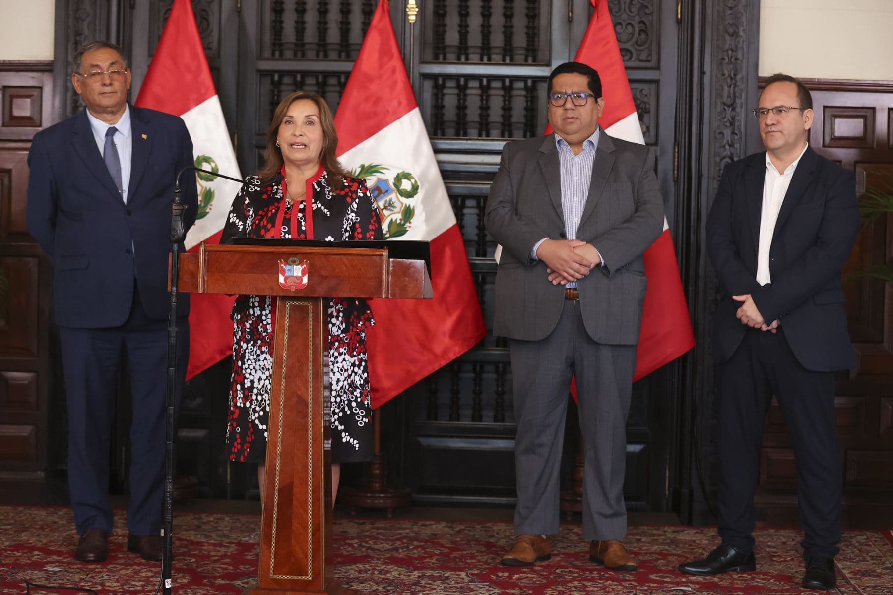 Suscriben convenio para extender redes de gas en el sur peruano