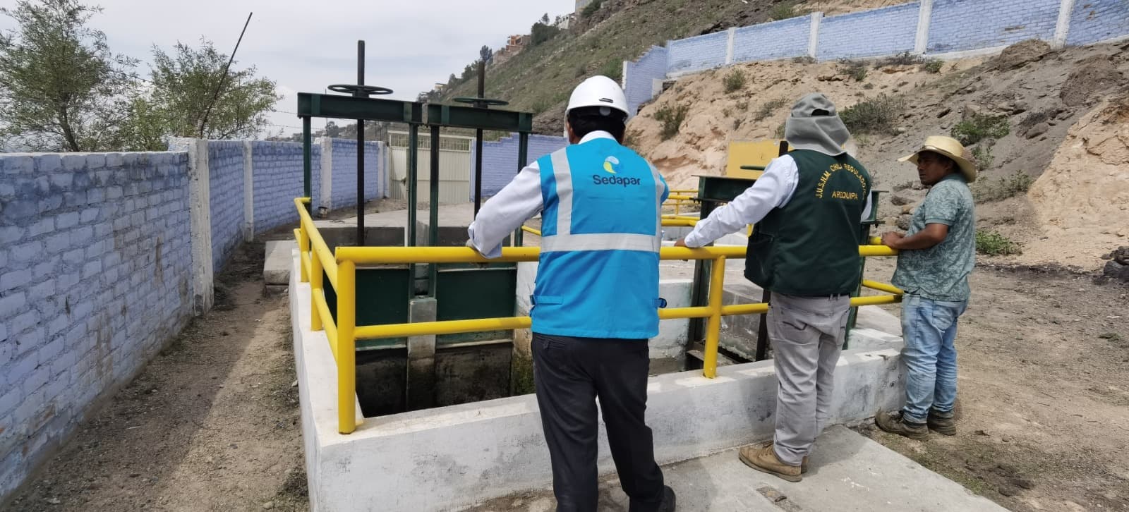 Deslizamientos afectan servicio de agua potable en área urbana