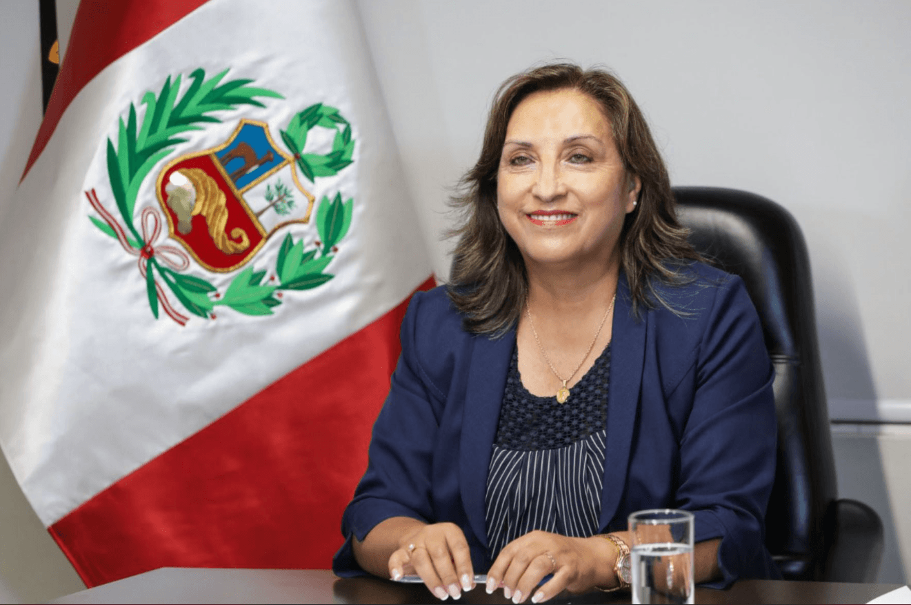 Dina Boluarte descarta renunciar como ministra