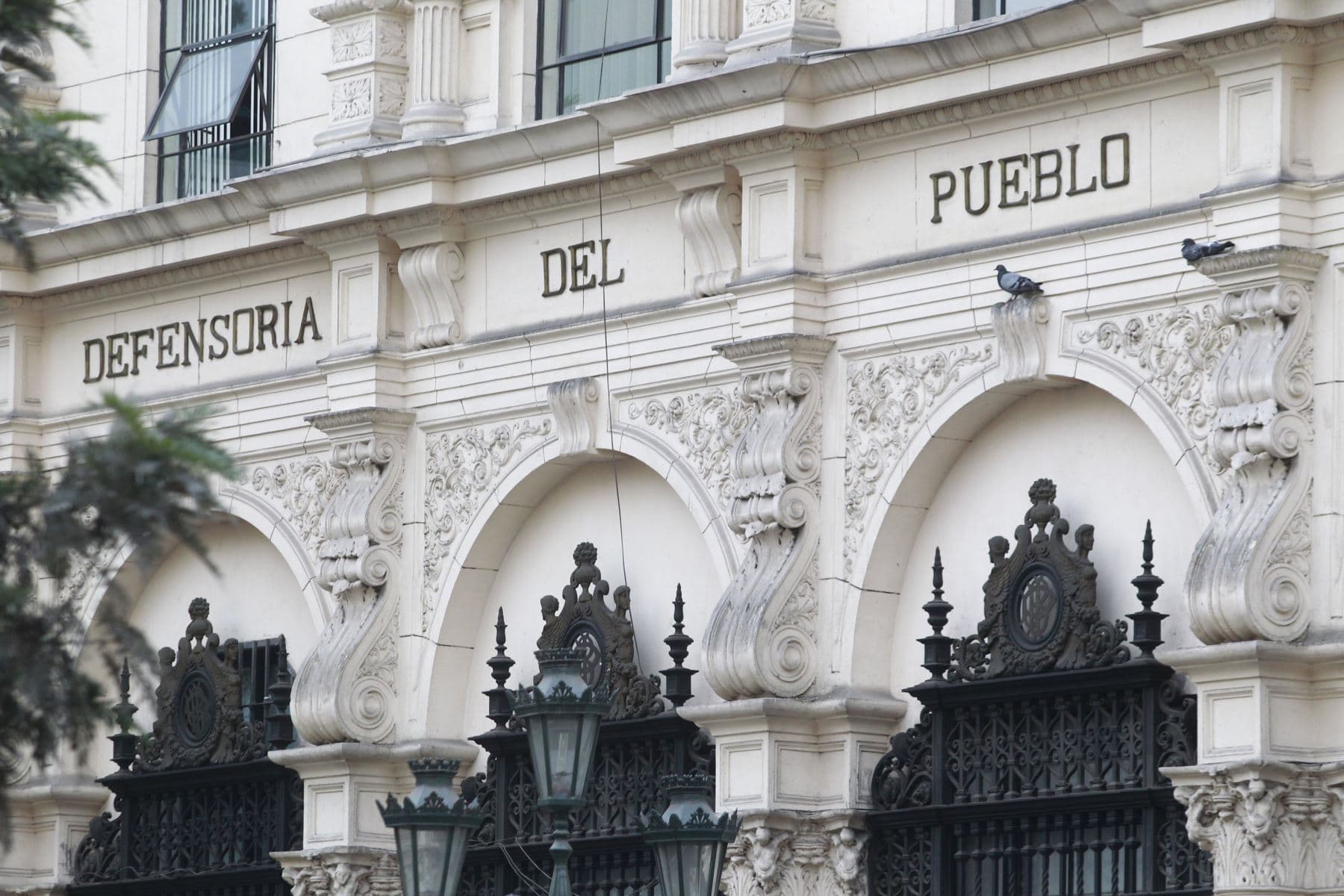 Defensoría inicia supervisión de más de 1 000 escuelas en el país