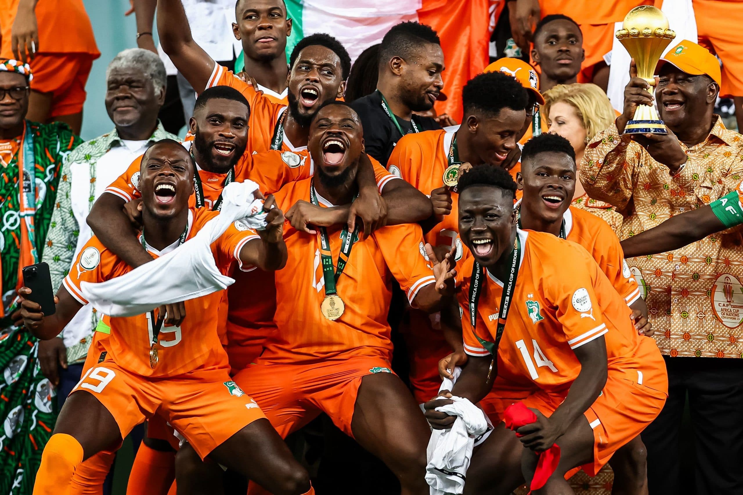 Costa de Marfil premió a campeones de la Copa Africana
