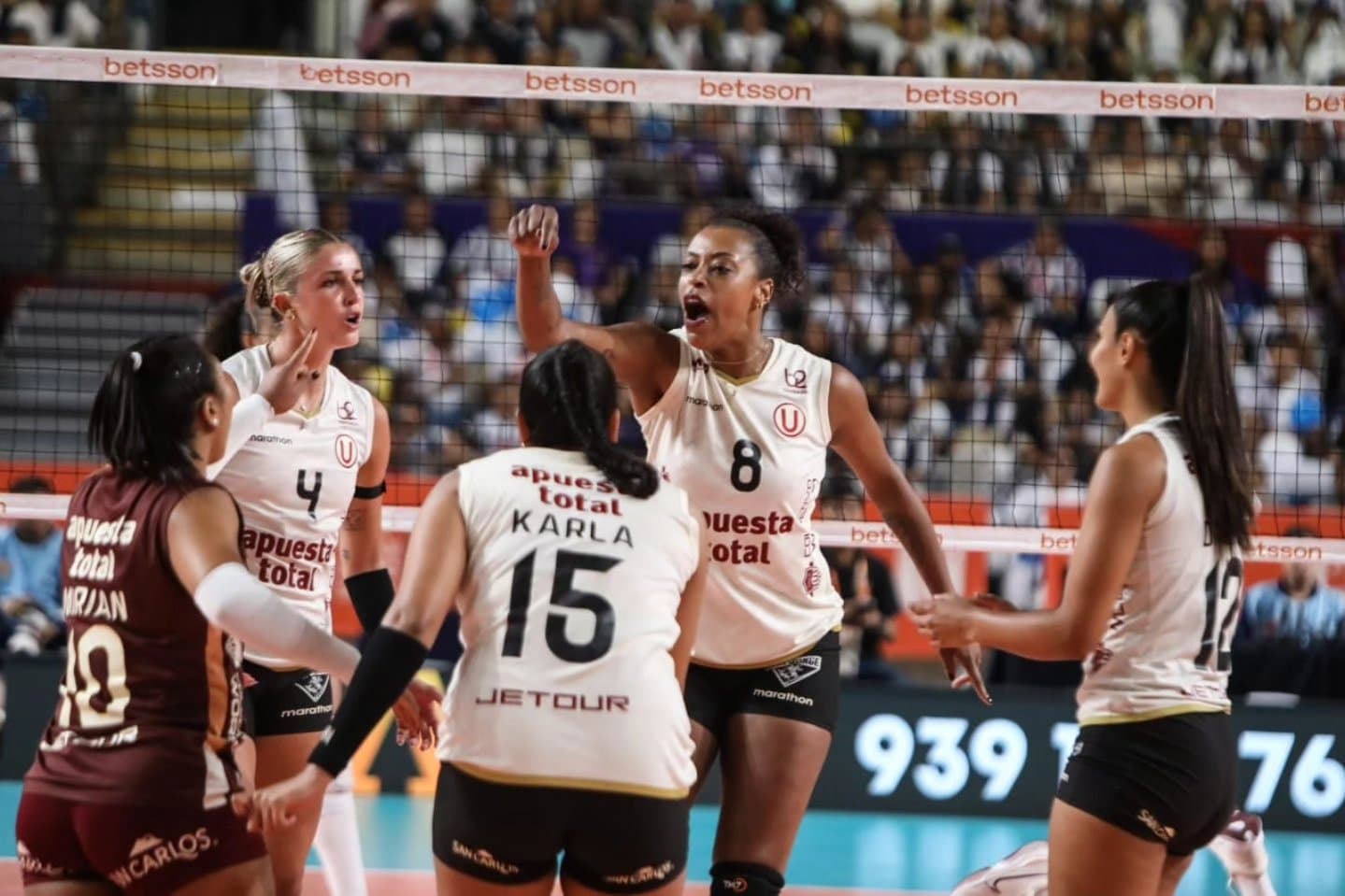 Federación Peruana de Vóley le da el triunfo a Universitario ante AL