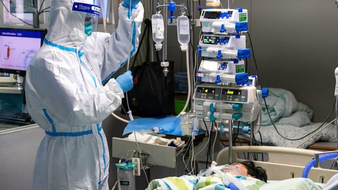 Todavía hay 300 hospitalizados y más de 50 en UCI por COVID-19
