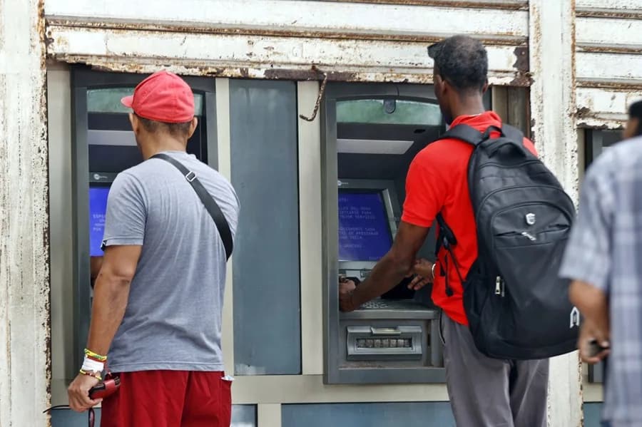Cuba perderá operaciones con las tarjetas Visa y Mastercard