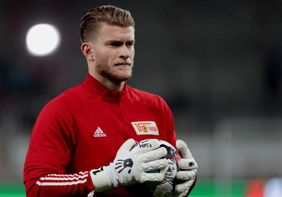 Liverpool confirma la salida de Loris Karius