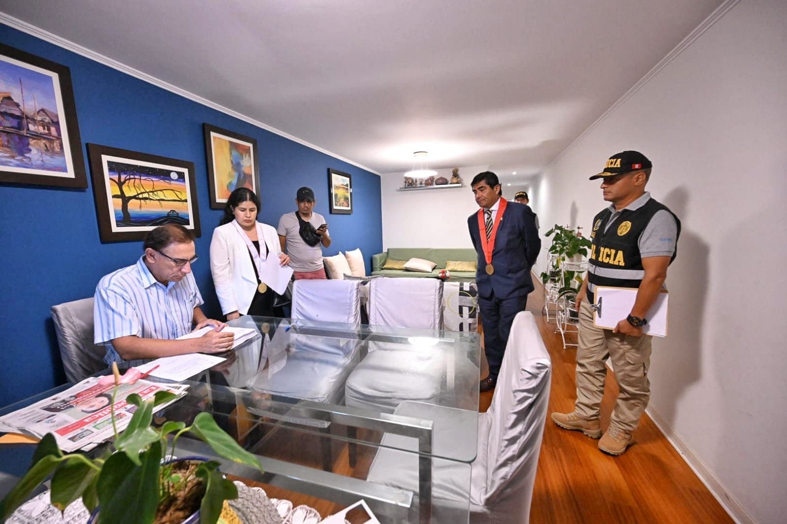 Fiscalía allanó vivienda del expresidente Martín Vizcarra