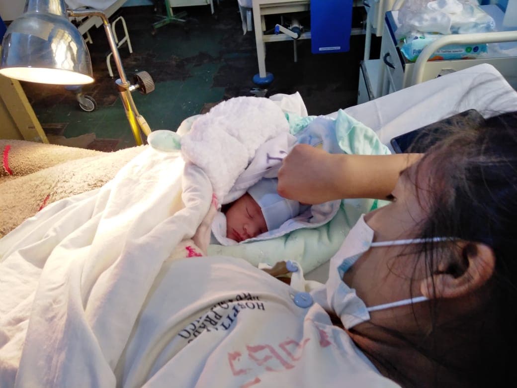 Bebés de madres con COVID-19 nacieron completamente sanos en La Libertad