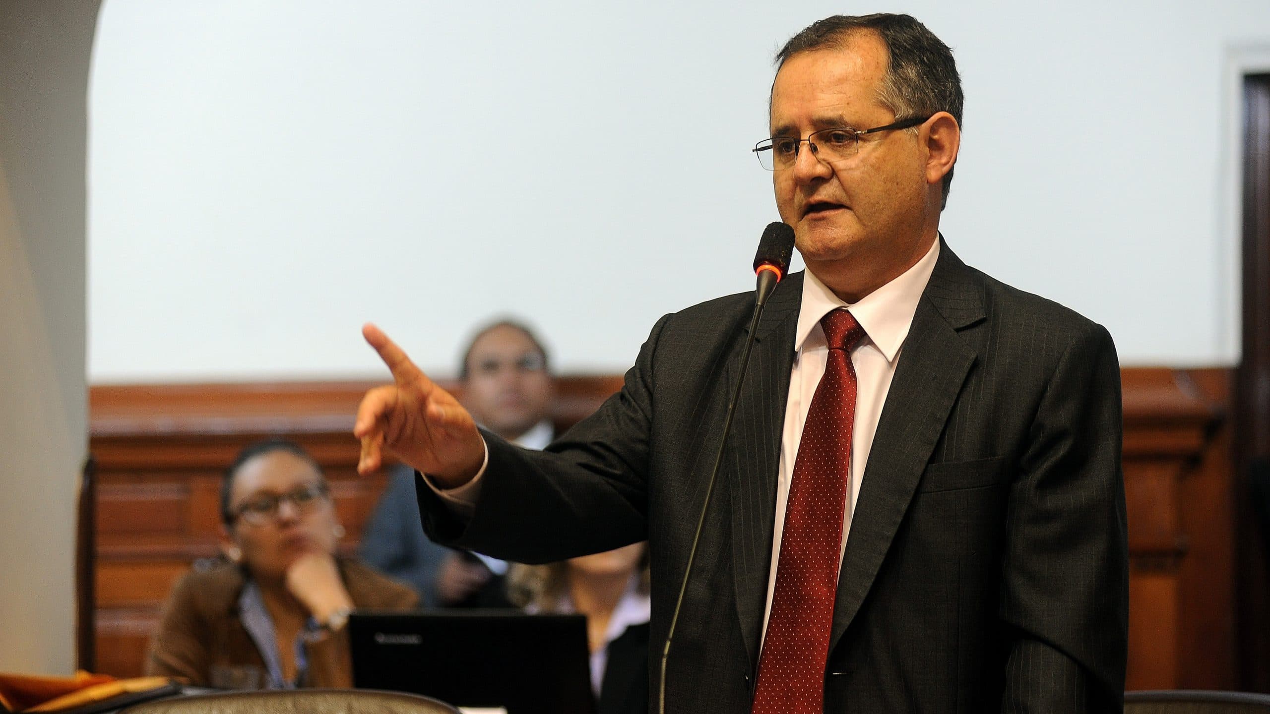 Excongresista arequipeño Marco Falconí fue elegido miembro de la JNJ