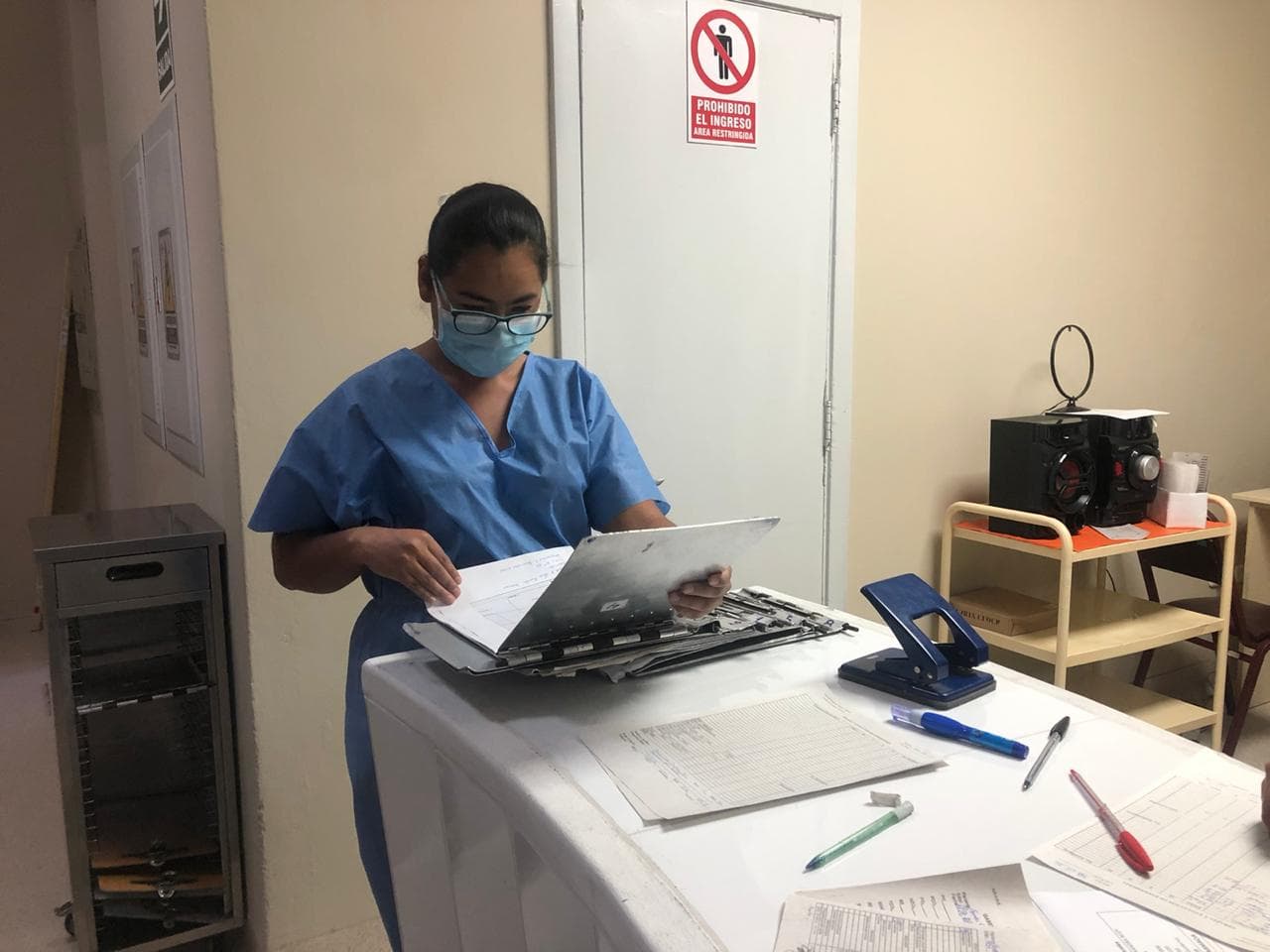 Desinfectarán UCI de hospital COVID-19 afectado por bacterias