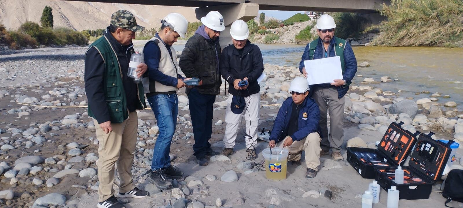 Coordinan cita con el Ejecutivo para ver crisis del río Tambo