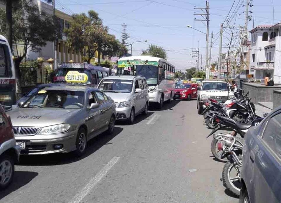 Más congestión vehicular por la Serenata y 2 entradas de Ccapo