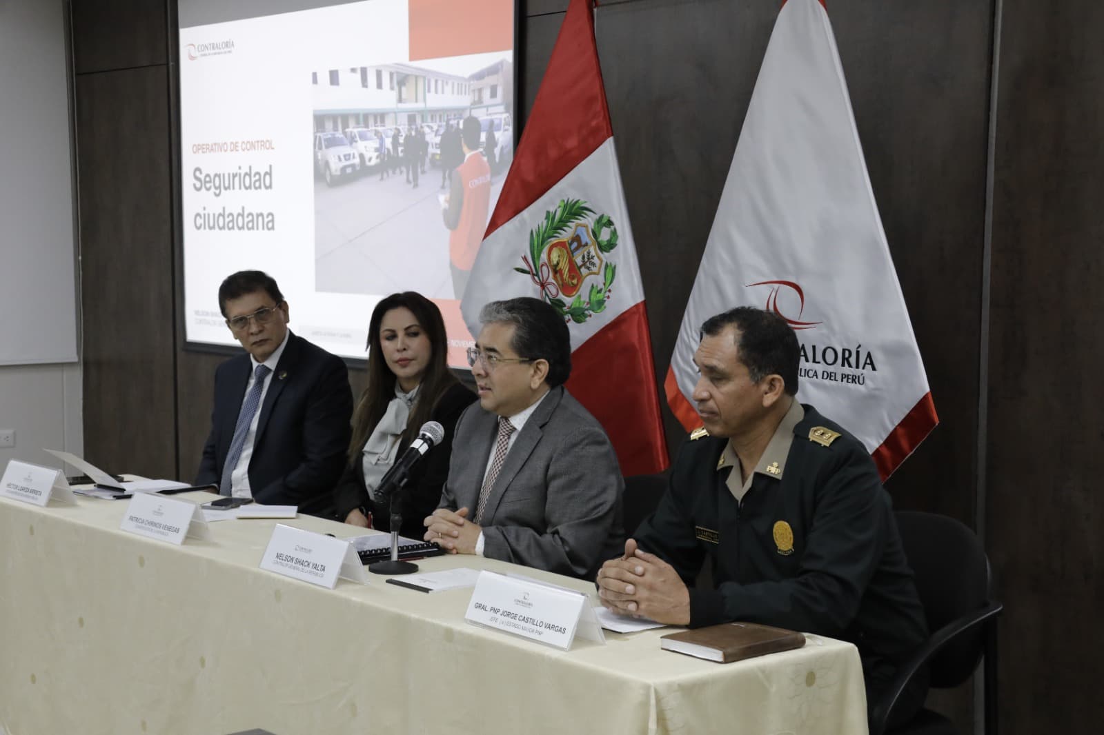 Contraloría evalúa operatividad de más de 700 comisarías del país