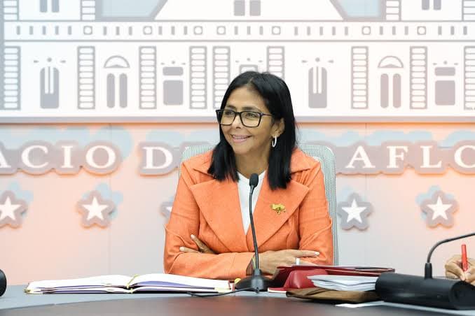 Gobierno de Donald Trump pide inmunidad para Delcy Rodríguez