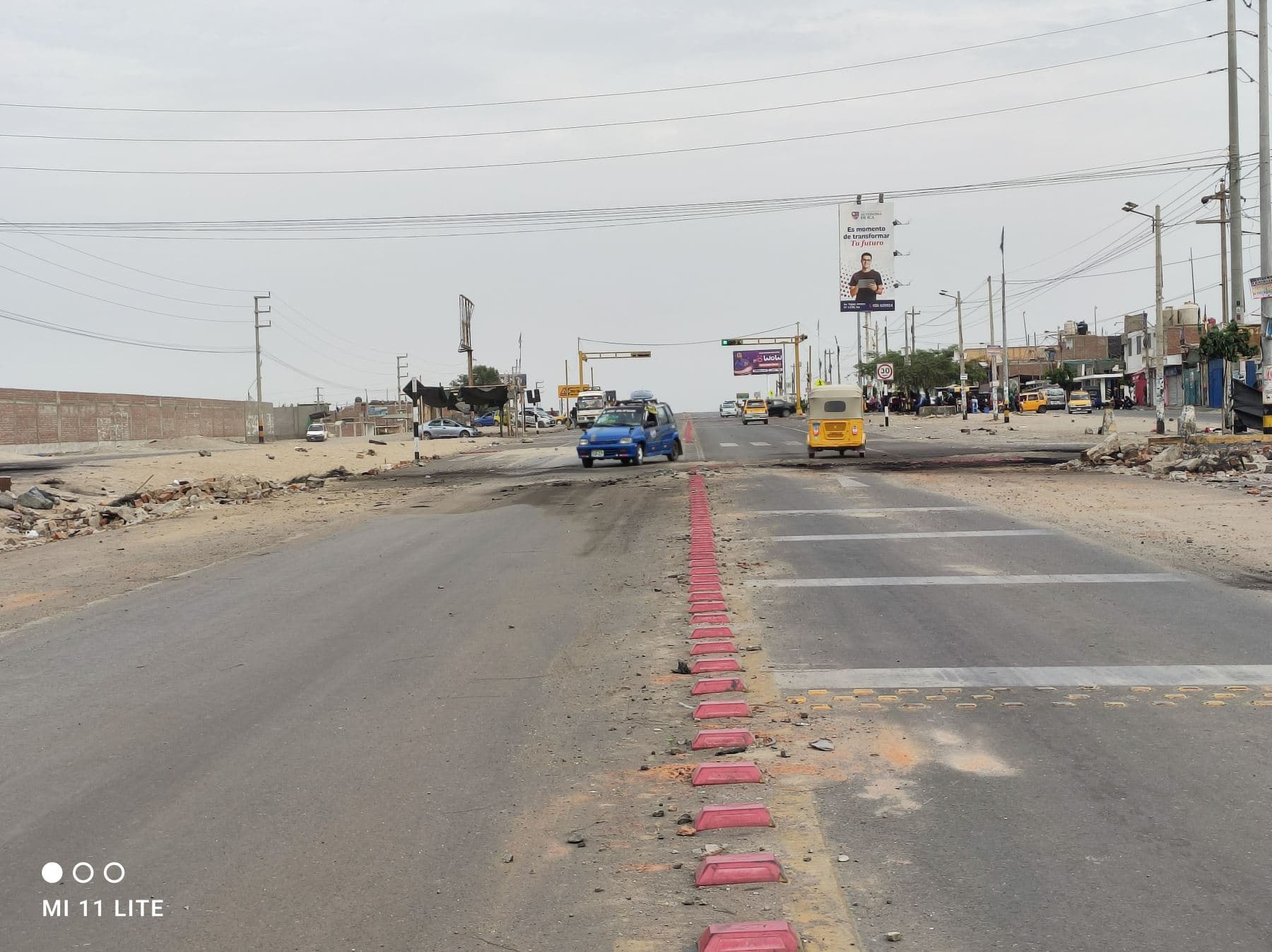 Continúa bloqueo de carretera en La Joya por paro