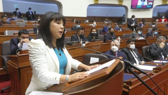 Congreso reanudará mañana sesión por el voto de confianza