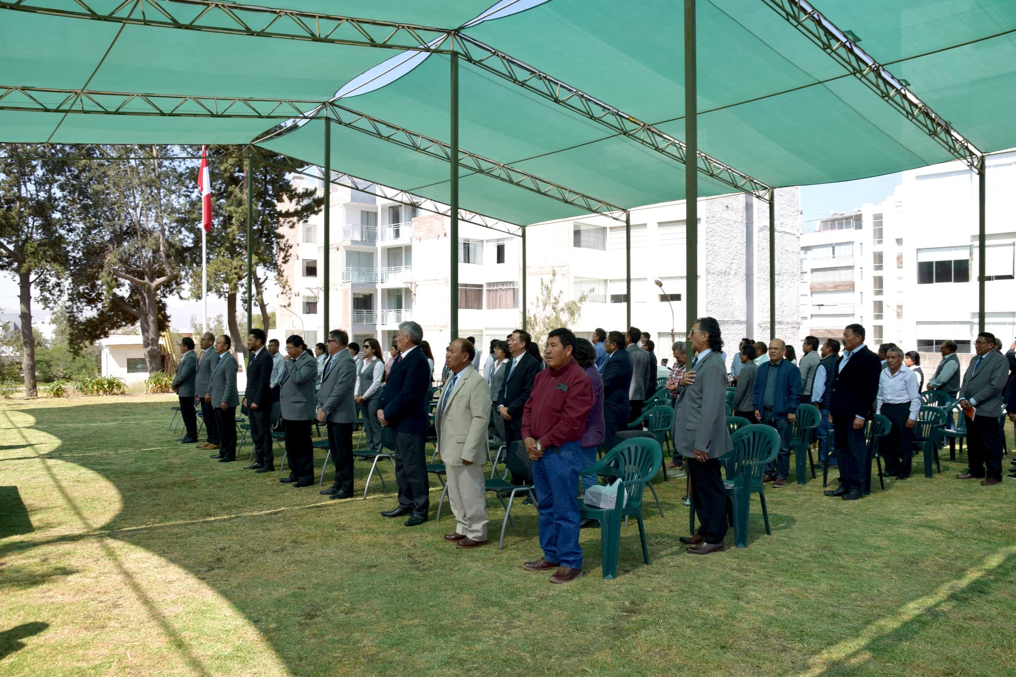 Gobernador respalda aumento de sueldos en proyectos especiales
