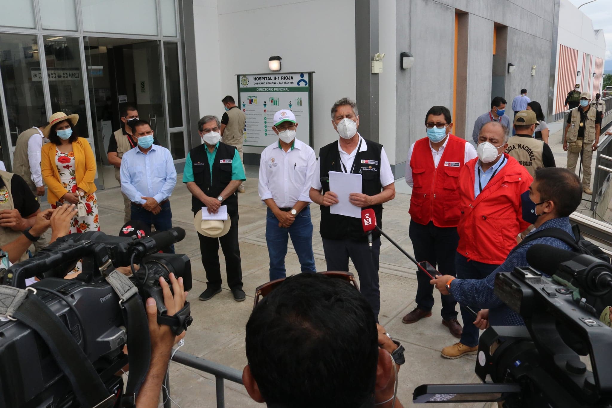 Escasez mundial de vacunas dificulta poner fecha de llegada