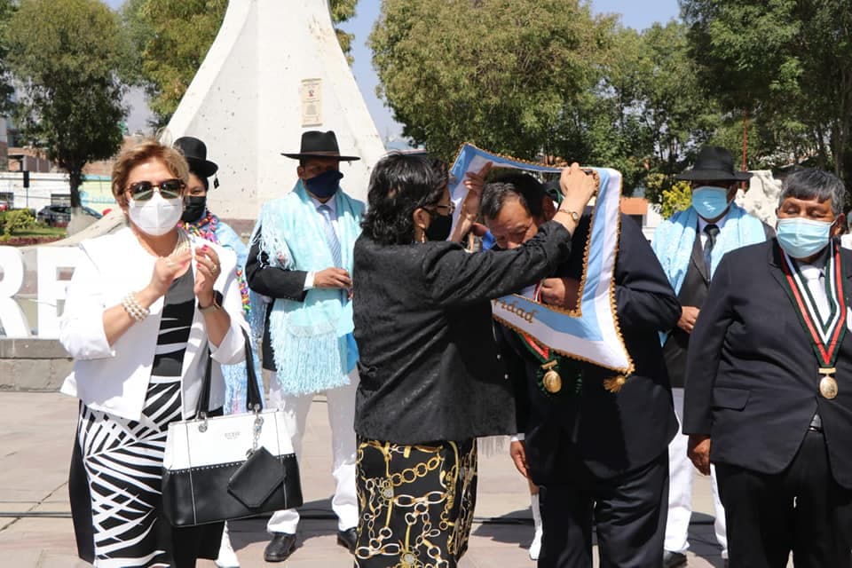 Reconocen a alcalde de Cerro Colorado por integración cultural