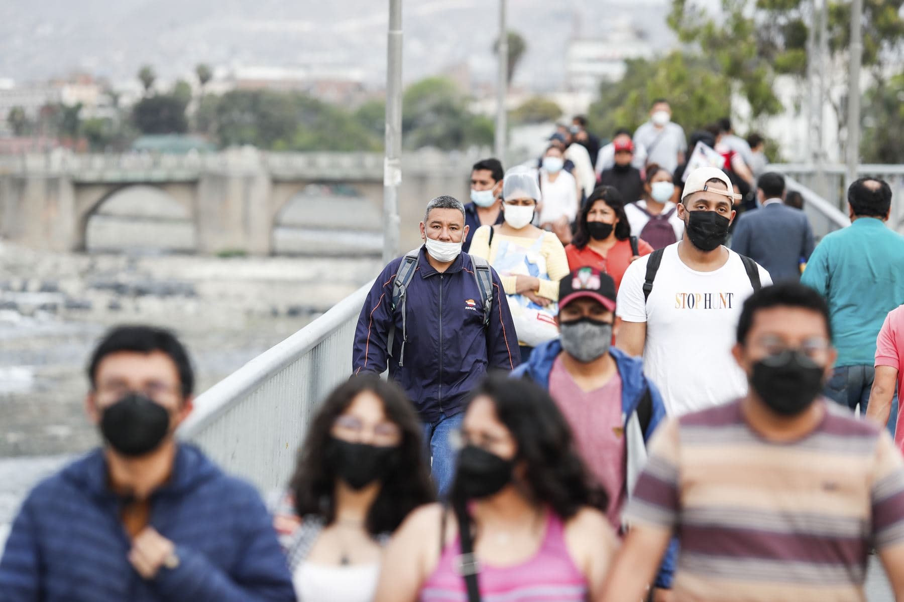 Perú registra descenso de casos por 12 semanas consecutivas