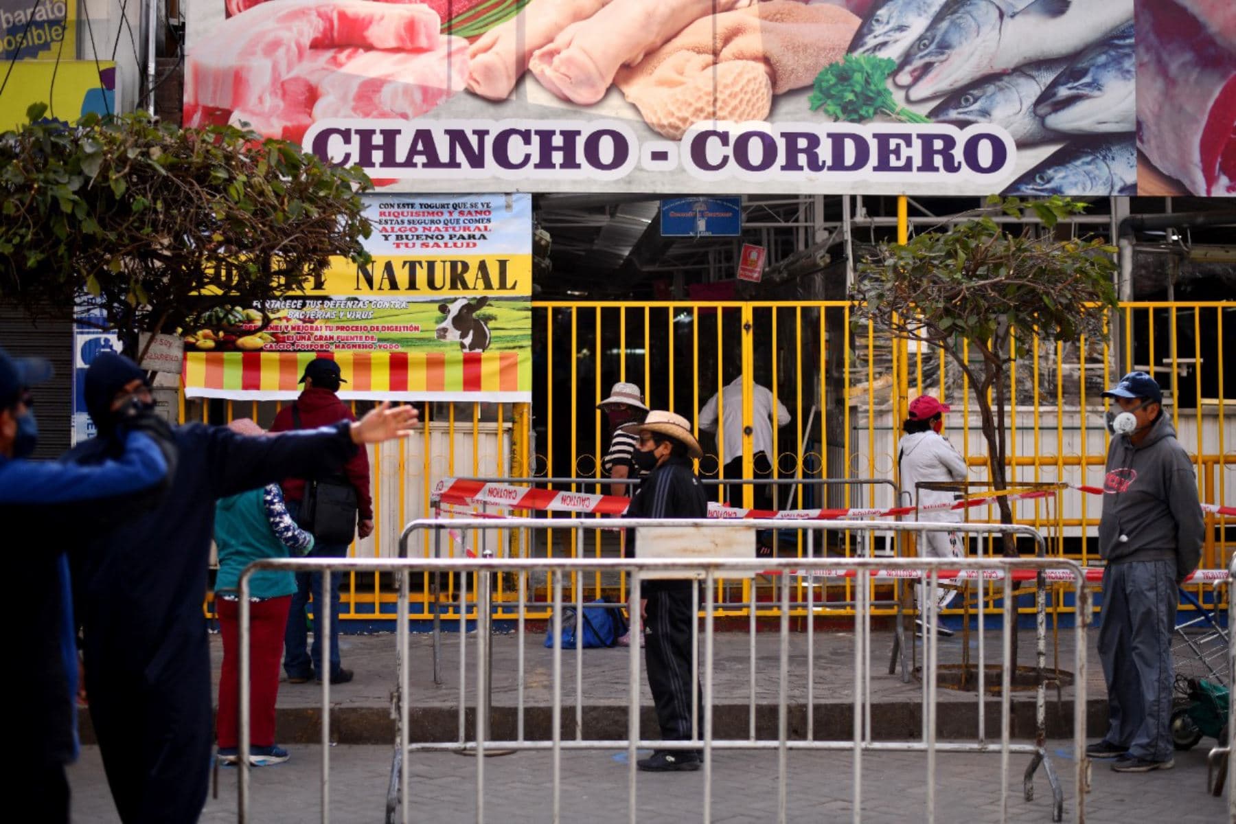 Comerciantes piden los dejen trabajar en la calle