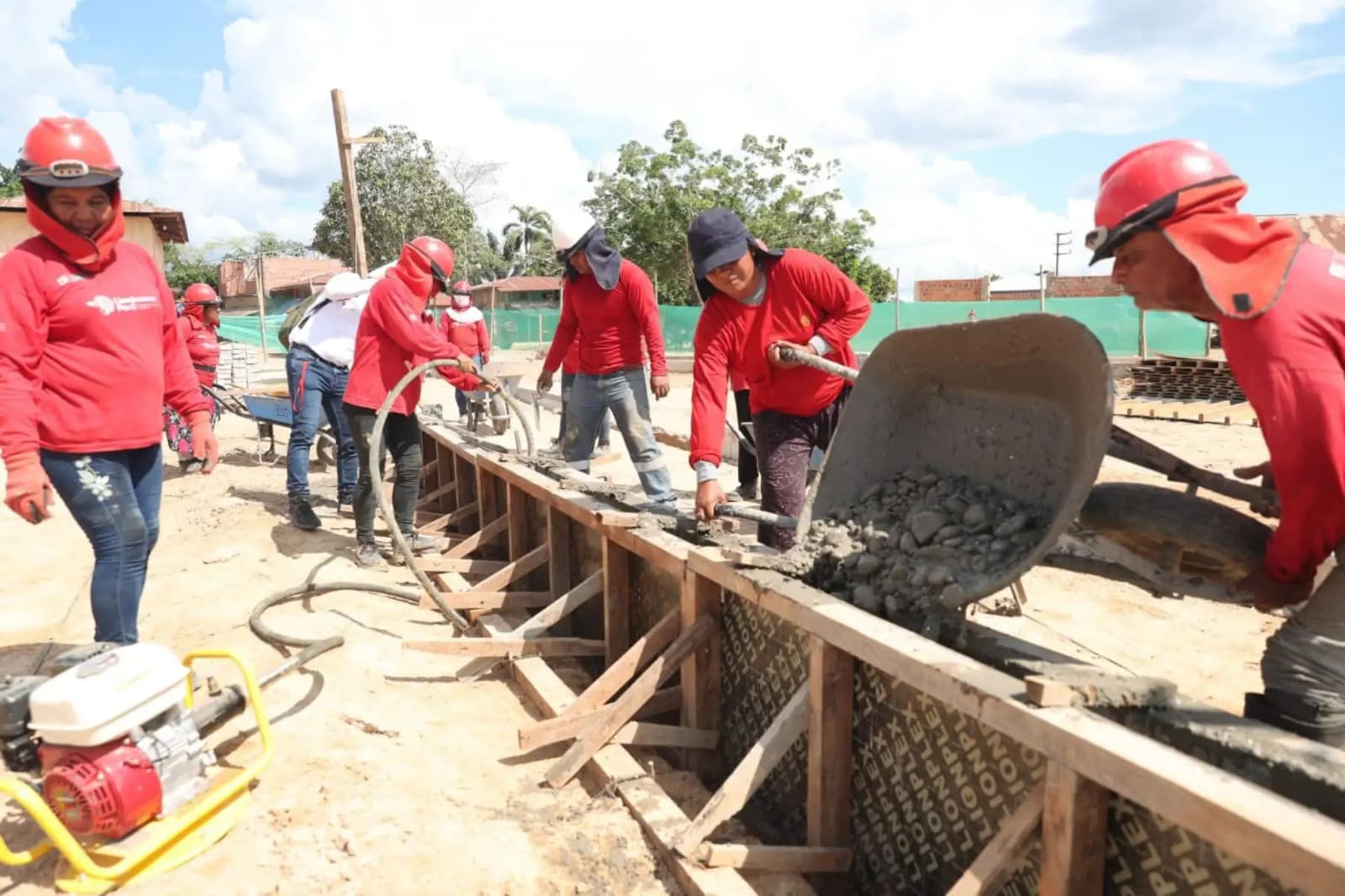 Llamkasun Perú creará casi 6 mil empleos temporales