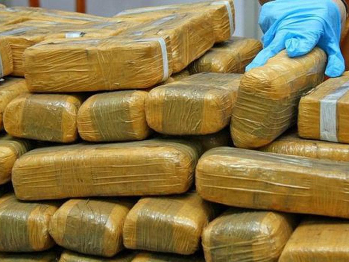 Colombianos fueron atrapados con drogas