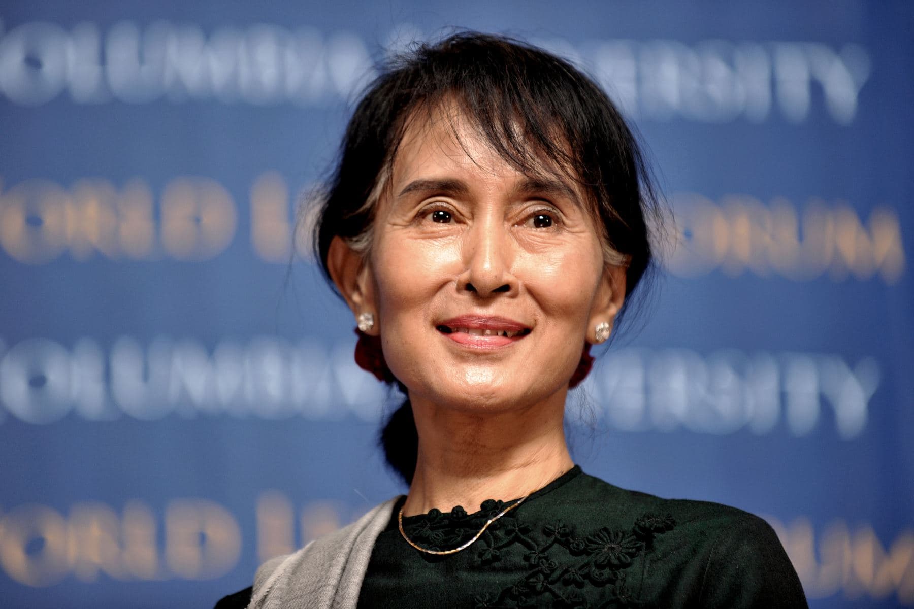 Premio Nobel de la Paz es condenada a 4 años de prisión