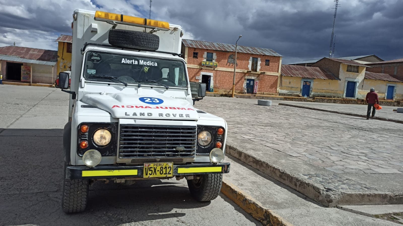 Caylloma: Rechazan ambulancia "obsoleta" donada por minera