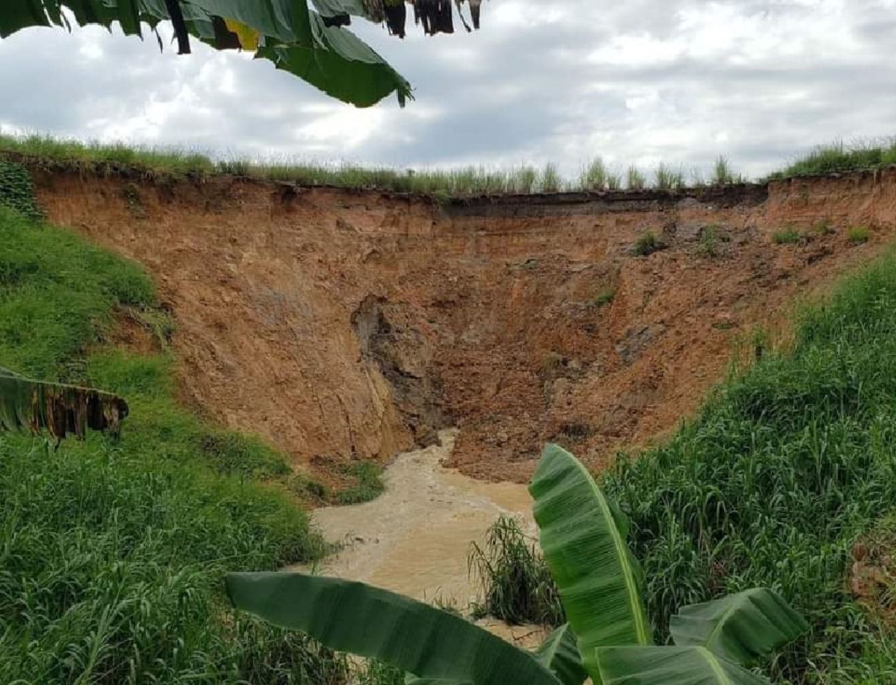Intensas lluvias causan erosión de pista de aterrizaje en Loreto