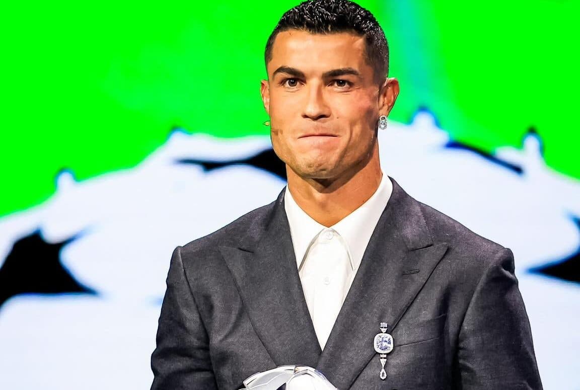 CR7 recibió el premio como máximo goleador de la Champions