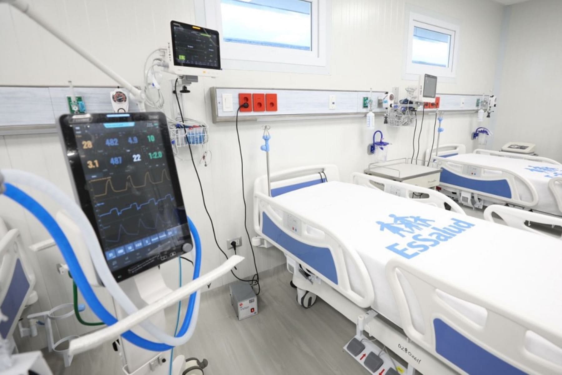 La Libertad: Inauguran moderno hospital en beneficio de 56 mil asegurados
