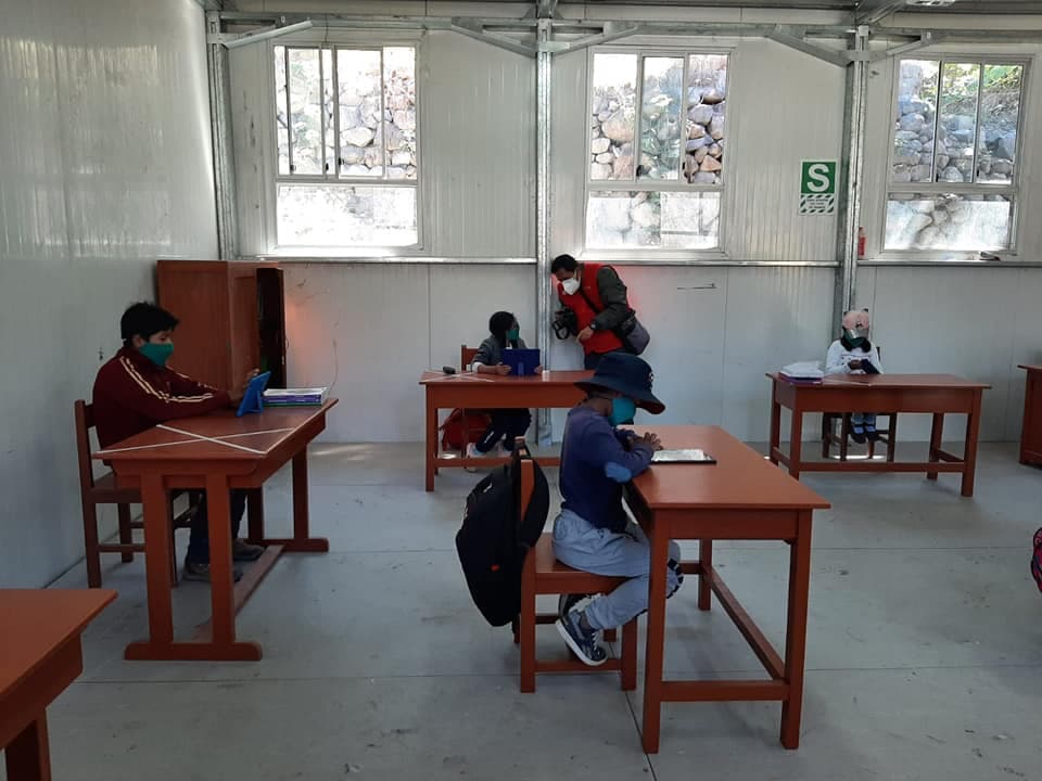 Confusión: Autorizan retorno a aulas sin consenso de padres