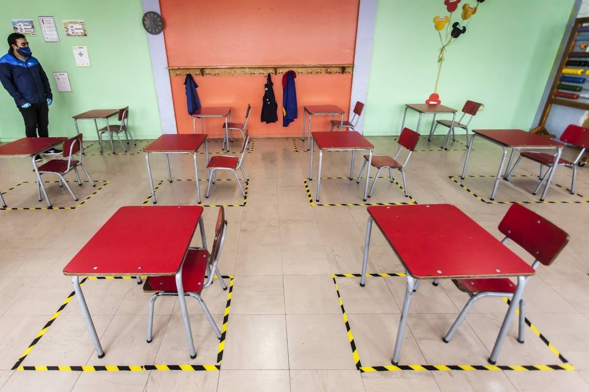 Presentan proyecto para impedir reanudación de clases presenciales