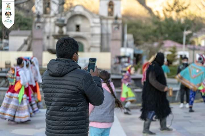 Piden a operadores de turismo sumarse a diálogo en Caylloma
