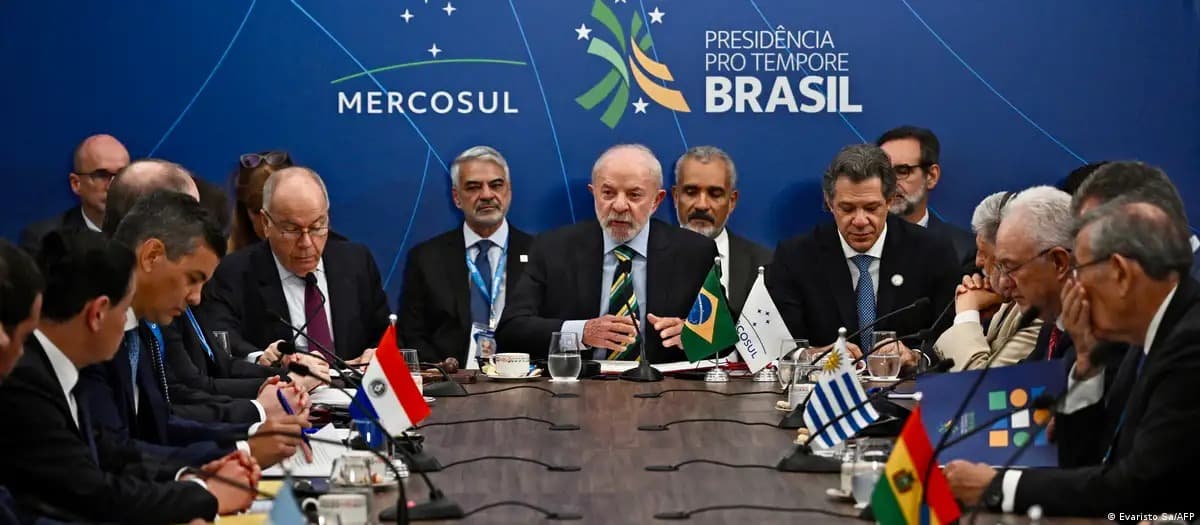 Mercosur cierra cumbre dividido por presión de Estados Unidos
