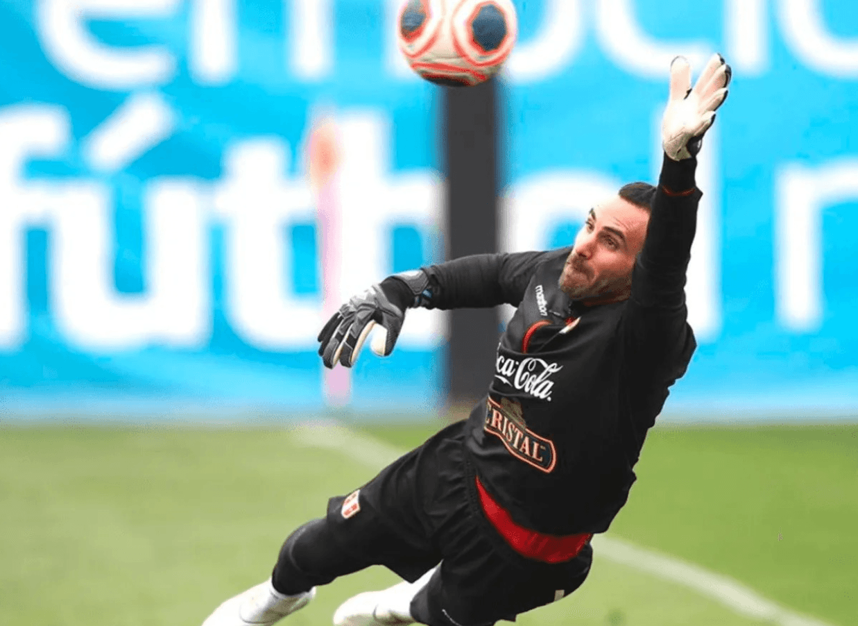 José Carvallo no fue convocado a las eliminatorias Qatar 2022
