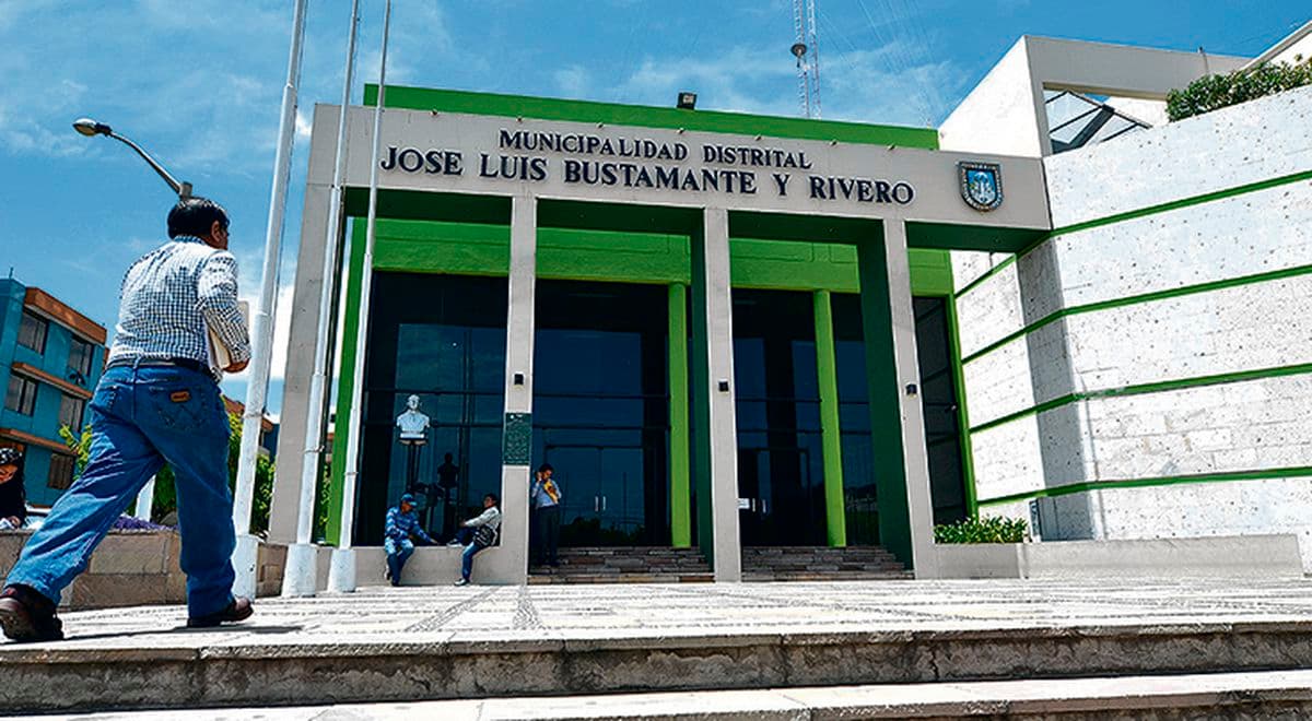 Trabajadores de Bustamante levantan huelga indefinida