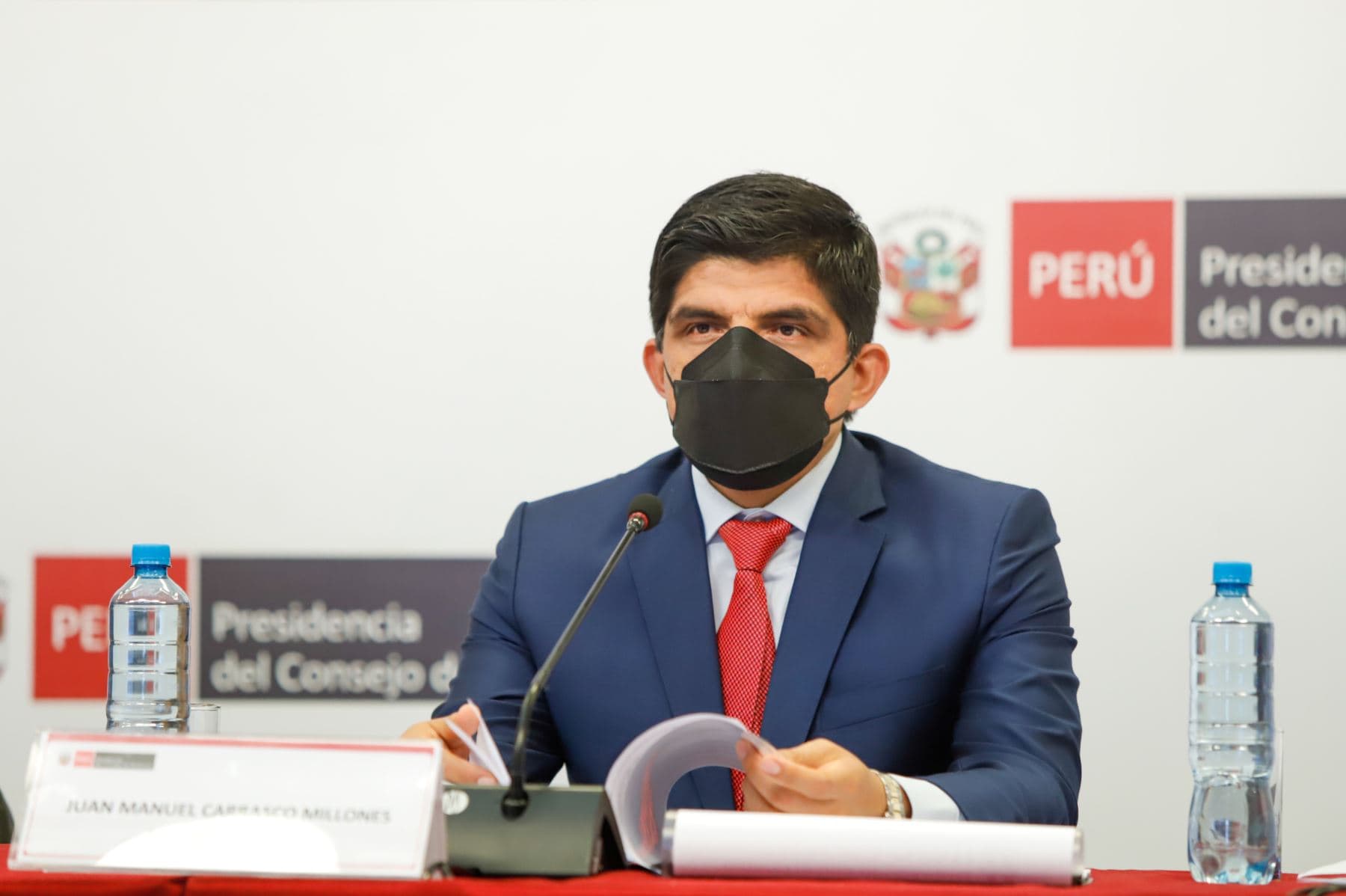 Ministro de Defensa, Juan Carrasco Millones ingresó a UCI