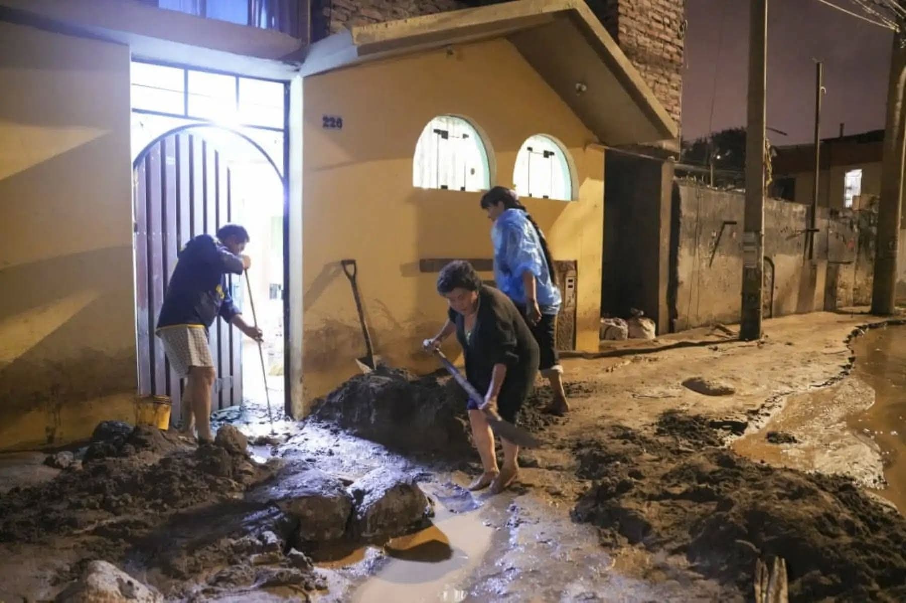 Ministerio de Vivienda da bonos de arrendamiento a tres regiones