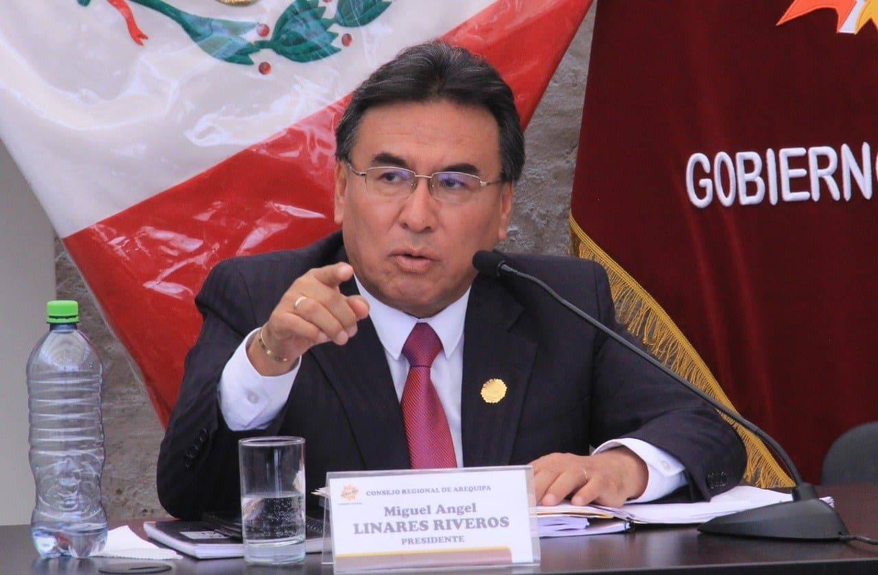 Consejero regional Miguel Linares pide su propia vacancia al cargo