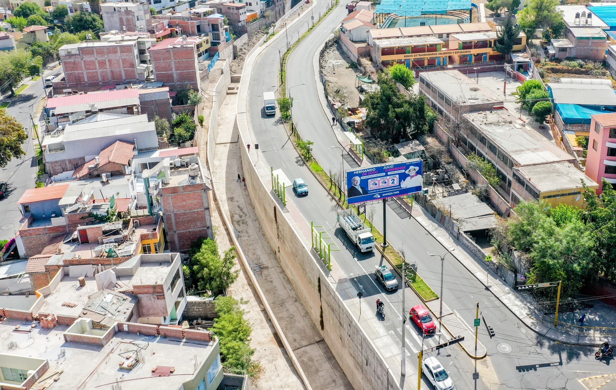 Culminan el muro de contención en la carretera San Lázaro