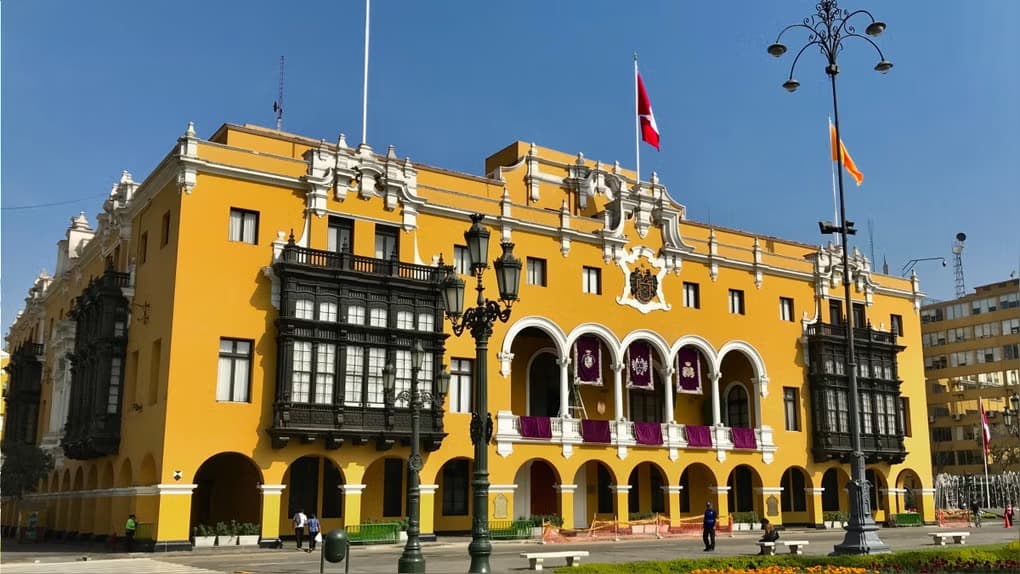 Municipalidad de Lima pide al TC suspender acuerdo del JNE
