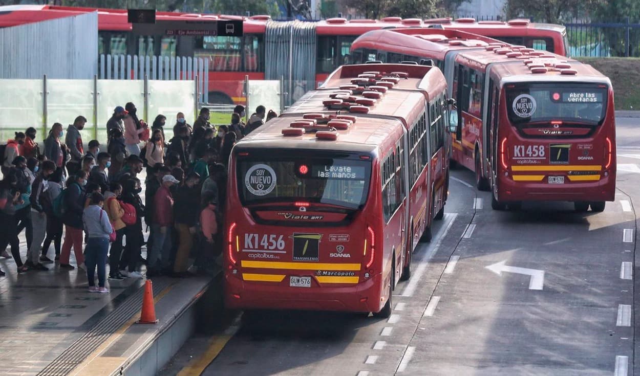 Colombia: denuncian tortura de manifestantes en estación de bus
