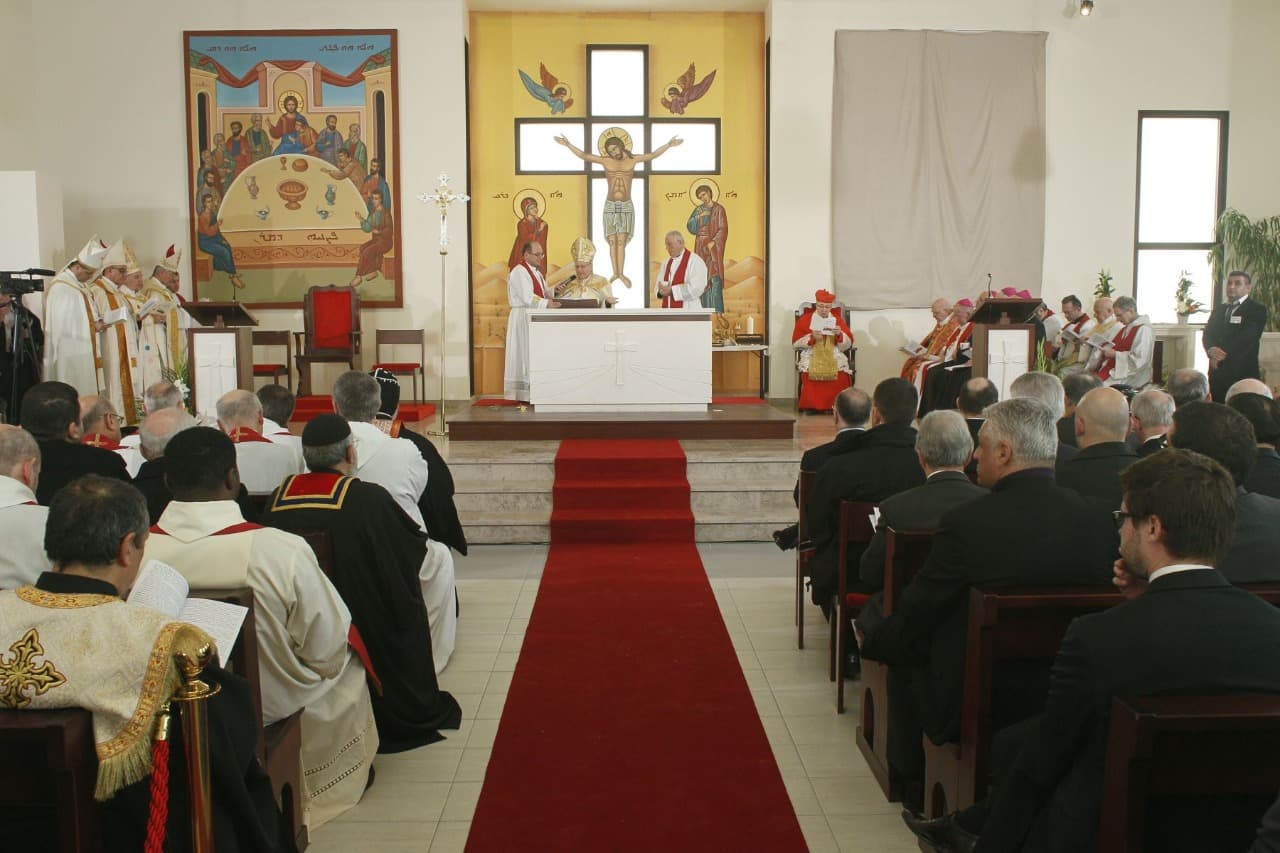 Obispos indemnizarán a víctimas de abusos sexuales