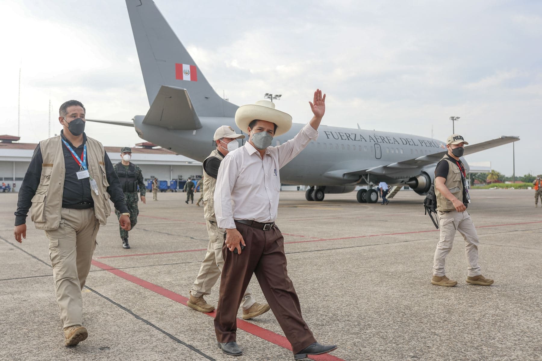 Autorizan viaje de Castillo a Novena Cumbre de las Américas